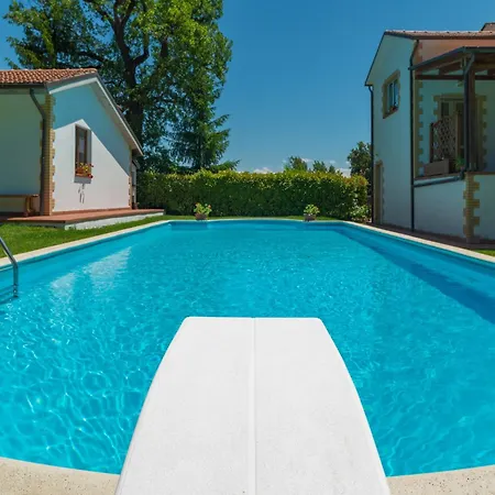 Apartment In Marche Near Lame Rosse, Cleaning Included Apartamento